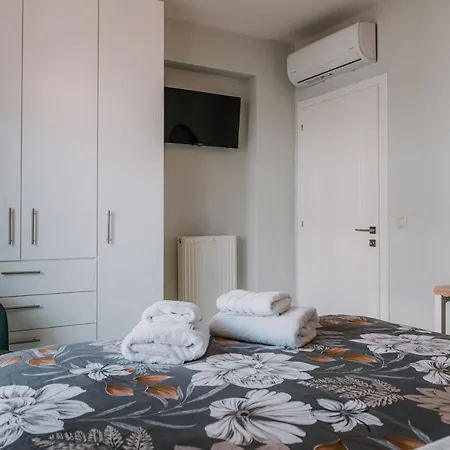 Pleasure Ii Apartment *